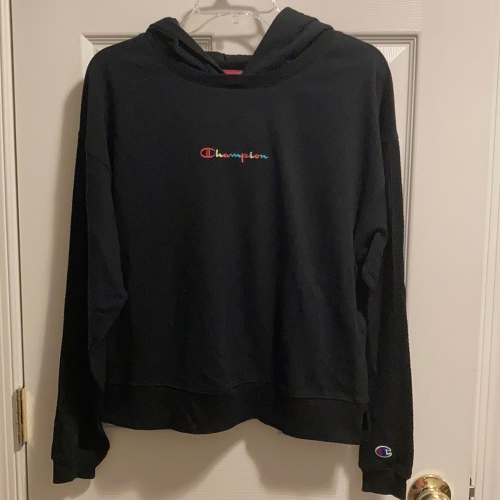 Champion Women’s Black Athletic Sweatshirt (NWOT) size M